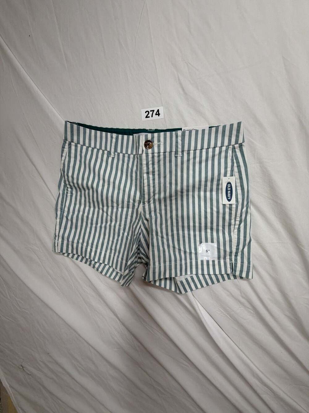 Old Navy Womens Everyday Short 5" Green White Striped Chino Size 6 NWT
